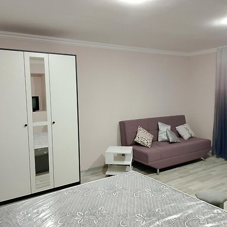 Lyucie Guest House Idschewan Exterior foto