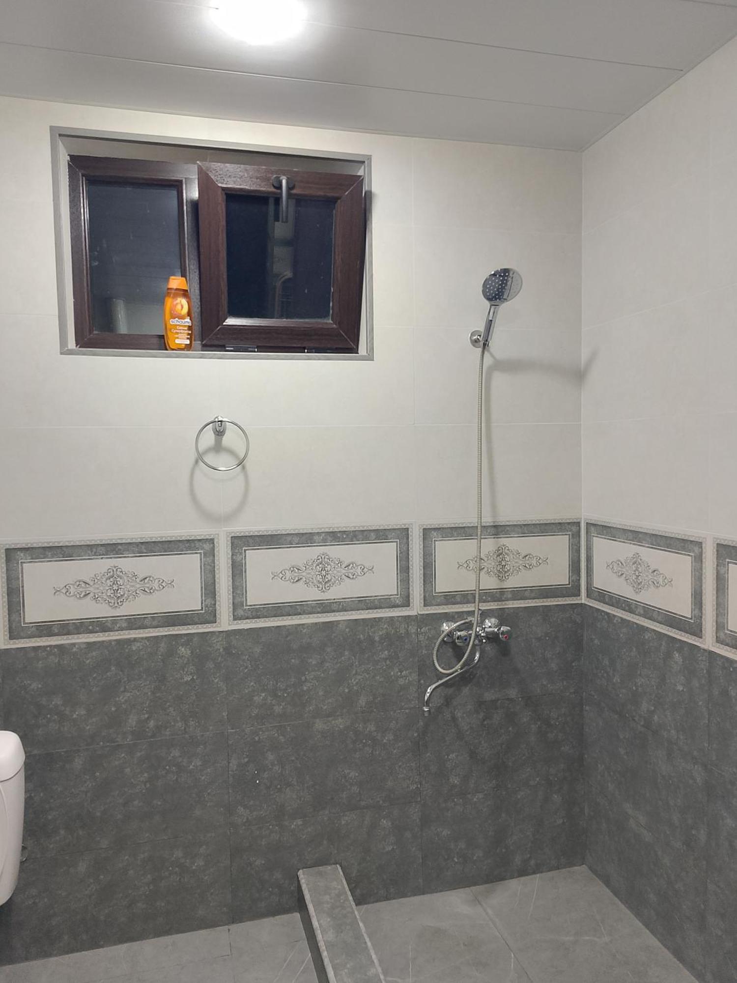 Lyucie Guest House Idschewan Exterior foto