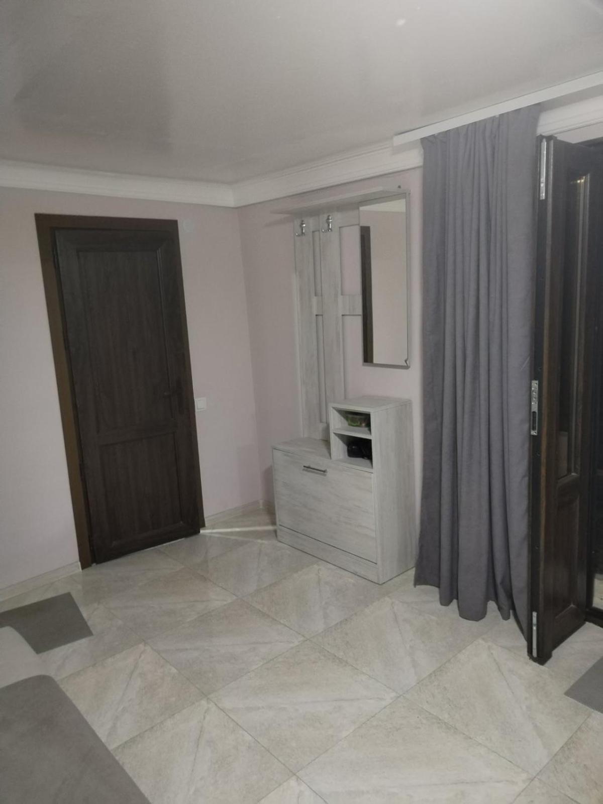 Lyucie Guest House Idschewan Exterior foto